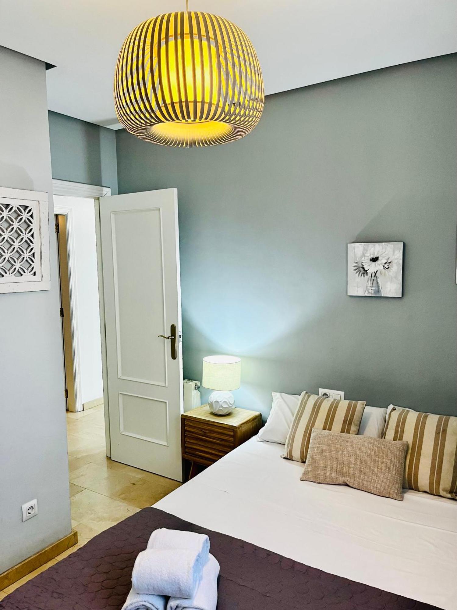 Travel Habitat Ático Calle Comedias Apartamento Valência Exterior foto